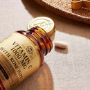 Solgar Vitamin C 1000 MG with Rose Hips 100 veg caps pill size
