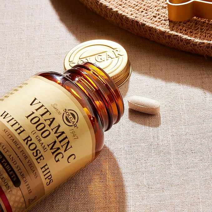 Solgar Vitamin C 1000 MG with Rose Hips 100 veg caps pill size